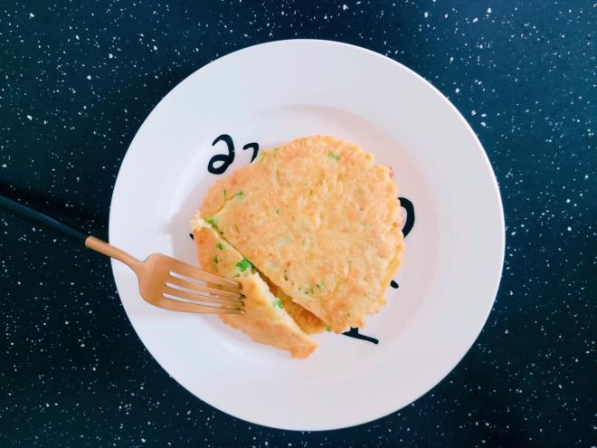 玉米面西葫芦鸡蛋饼