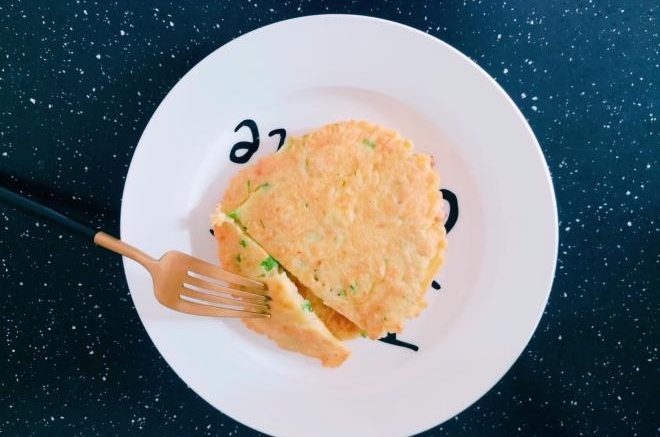 玉米面西葫芦鸡蛋饼