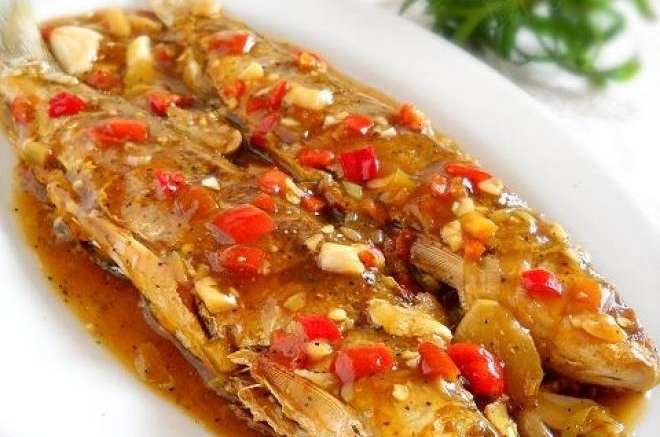 剁椒香酥刁子鱼