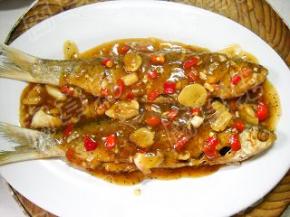 欠汁淋在刁子鱼上即可。