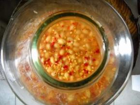 装入荷叶坛子中。