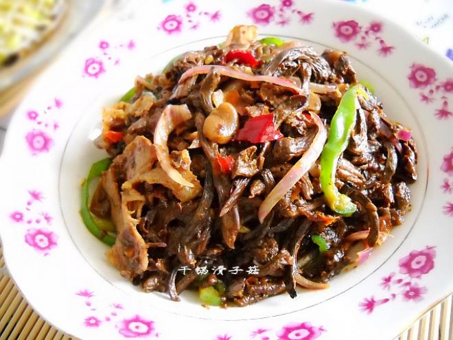 干锅滑子菇