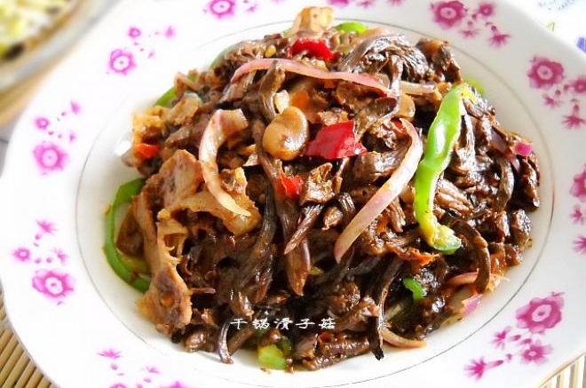 干锅滑子菇
