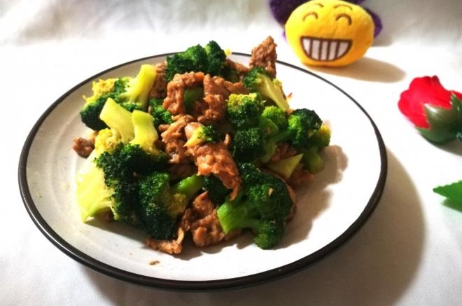 西兰花炒肉