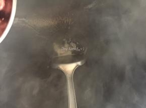 .重新热锅放适量猪油加热
