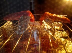 8.	烤箱预热，上下火，中层，190度，烤30分钟左右