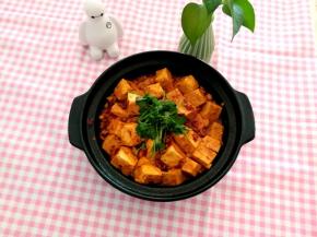 肉末豆腐上桌。