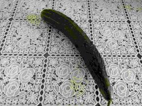 这样的黄瓜洗干净后待用