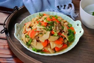 成品：撒葱花、很下饭