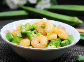 养生美味菜出锅，虾仁炒秋葵