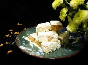 装盘，是不是很有卖相啊，来吃，请慢用！