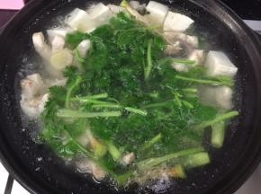 十分清甜鲜美的汤，很适合秋冬喝