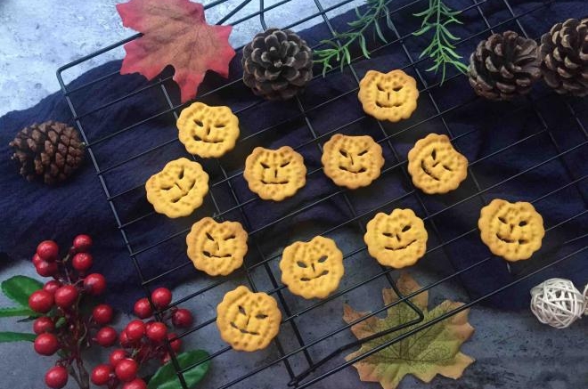 万圣节南瓜鬼脸饼干