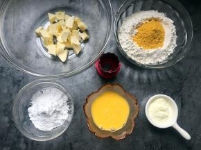 准备材料如图。（黄油需提前室温软化）