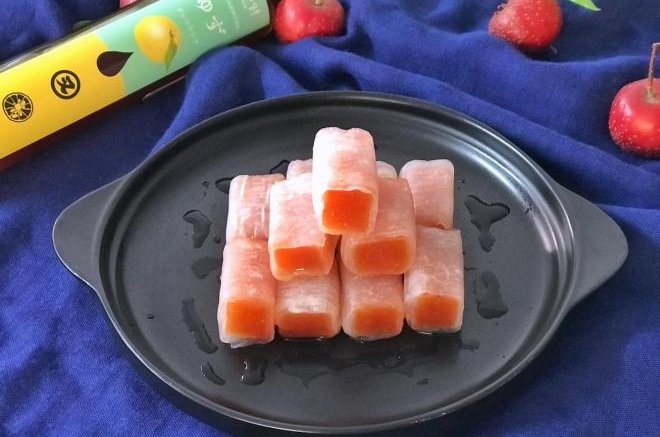 轻脂轻食的水晶山楂卷