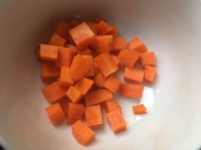 胡萝卜切丁