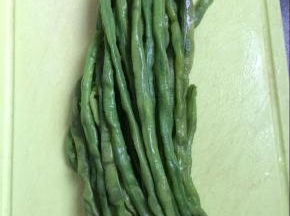 捞出沥干水份。