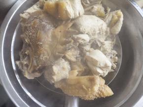 5.	沥干水份备用，