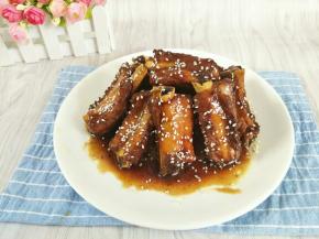 出锅撒适量炒香的芝麻