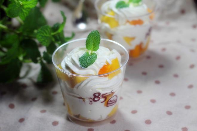 解决裱花手残党-----芒果奶油杯