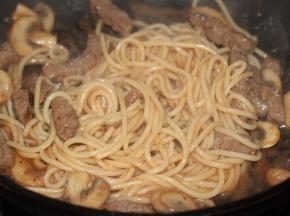 用筷子拌均匀