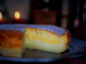 洒上防潮糖粉装饰一下