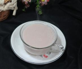 快速在碗里冲入糊即可