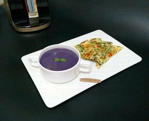 配了份鸡蛋韭菜软饼