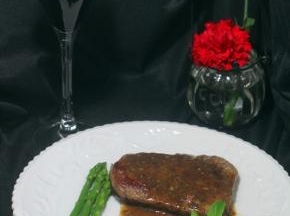 享受美味的牛排大餐吧