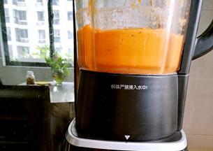 加少许水放破壁机搅碎