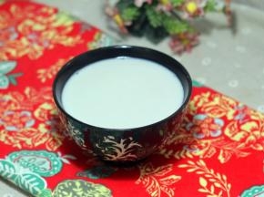 机器发出提示音后，一碗鲜美的鱼汤就出炉啦