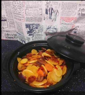 下饭菜砂锅土豆片好了。