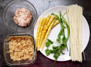 准备材料如图。