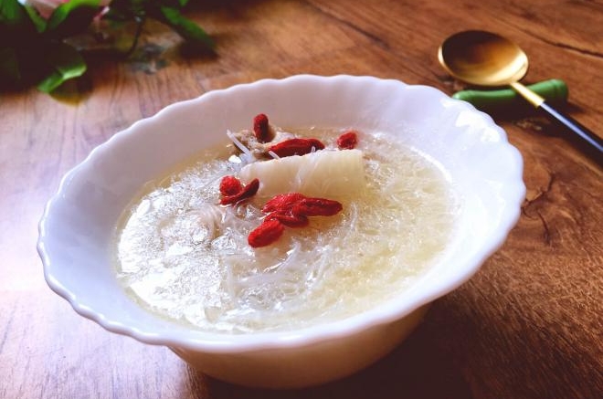 养生汤之老鸭粉丝汤