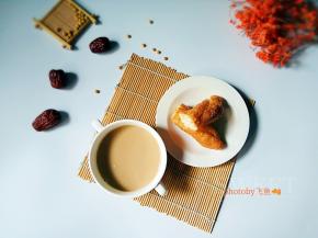 油条+豆浆，幸福的早餐时刻。