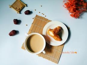 油条+豆浆，幸福的早餐时刻。