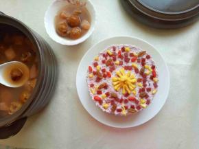 凉后再脱模，免得散开。