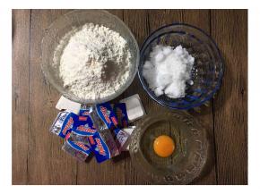 准备饼底所需材料