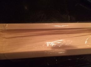 准备好小木模，将拌好的料塞进木模里