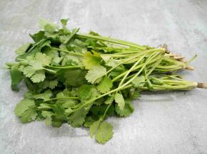 香菜一小把，喜欢吃金针菇或者韭菜的，可以换着烤