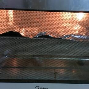 烤箱中层，180度预热，烤30分钟左右