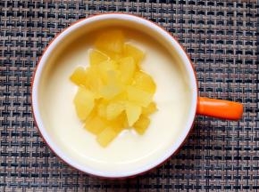 将剩余的1/3煮苹果粒放入搅拌均匀。