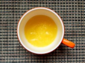 打好的苹果泥如图。