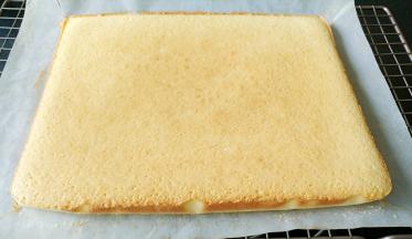 上色均匀后出炉冷却