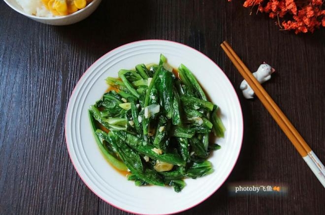 耗油蒜蓉油麦菜