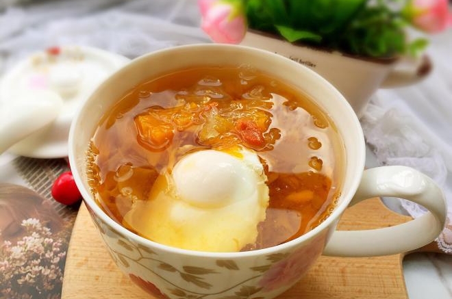 南瓜银耳蛋羹