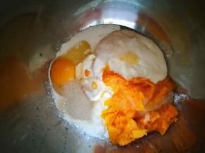 所有材料放入厨师机