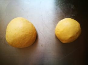 分割成2部分，一部分占总量的2/3，一部分占1/3