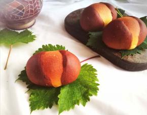 很好吃，豆沙烤热了，很香软