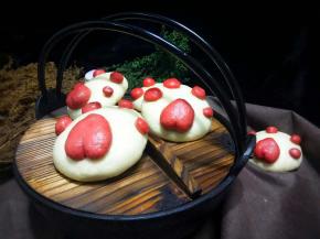 二发后锅里放足冷水，大火烧开锅后调中火、蒸20分钟关火闷3到5分钟起锅就可以啦！